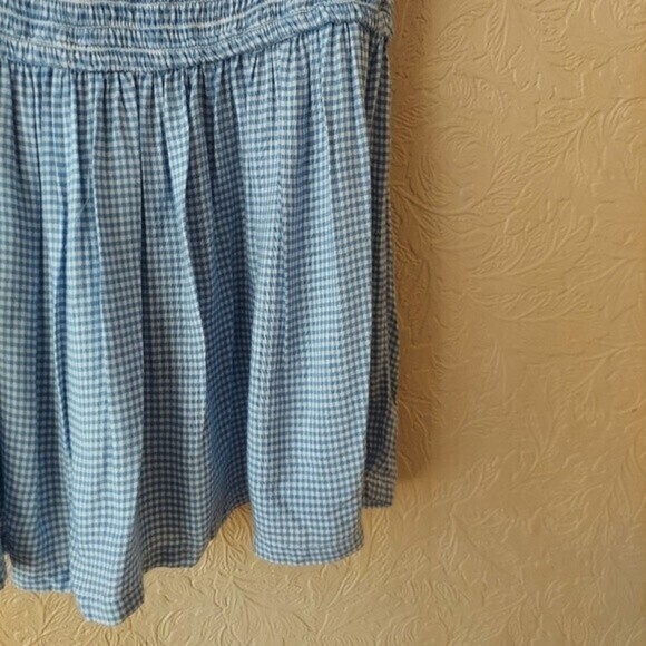 Japna Women's Top Blue Gingham Smocked Tank Sz Medium - Picture 7 of 8